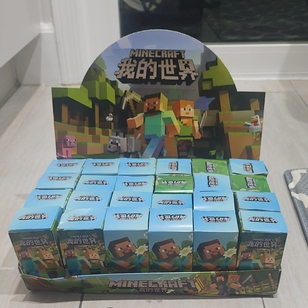 Minecraft Keychain Set - Picture 2 of 6